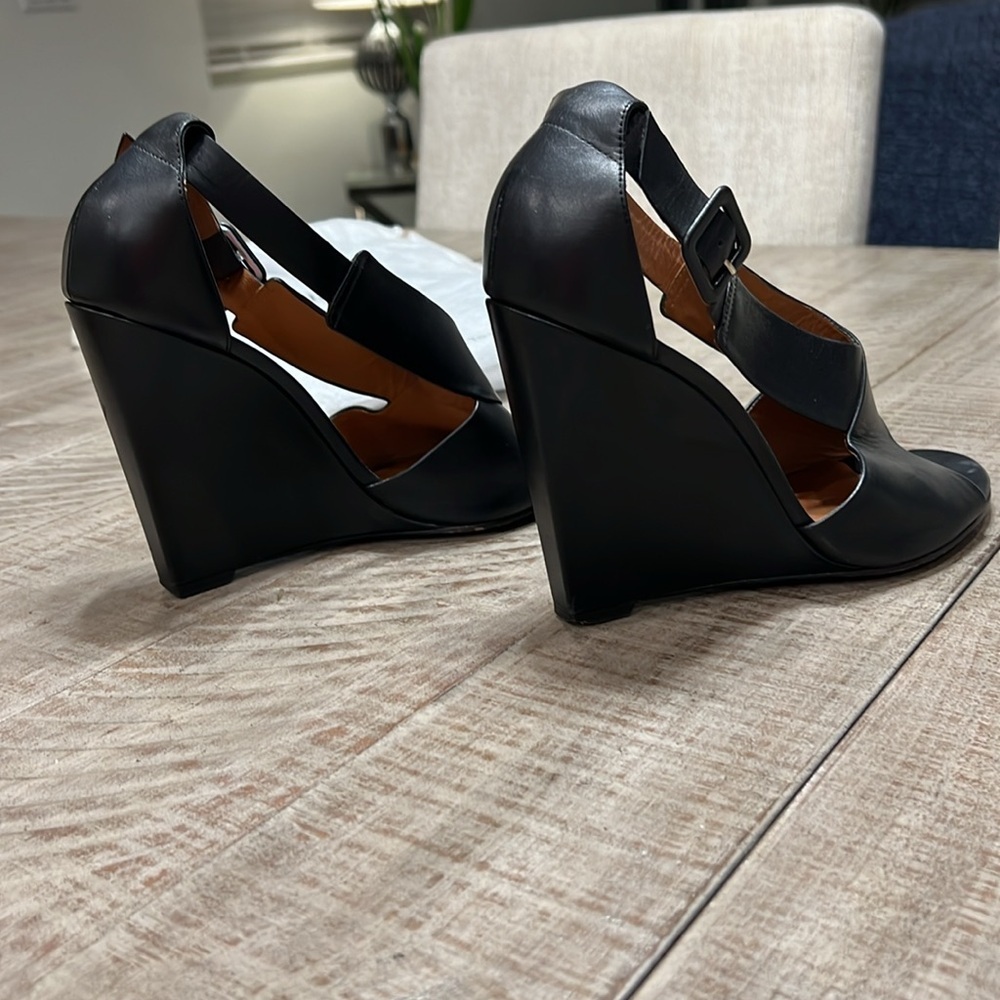 Givanchy Platform Sandals EUC - Picture 9 of 11